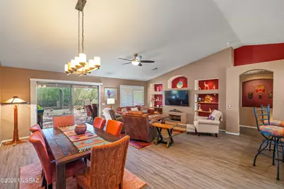 2394 E Bonita Canyon Drive, Green Valley, AZ 85614 - Photo 7