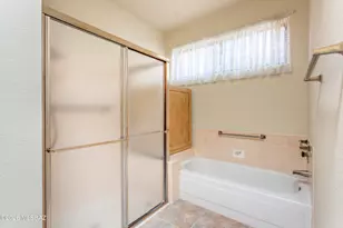 1811 W Placita De Las Fincas, Green Valley, AZ 85622 - Photo 29