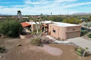 1811 W Placita De Las Fincas, Green Valley, AZ 85622 - Photo 3