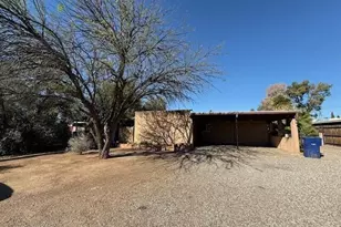 2823 N Eastgate Dr, Tucson, AZ 85712 - Photo 15