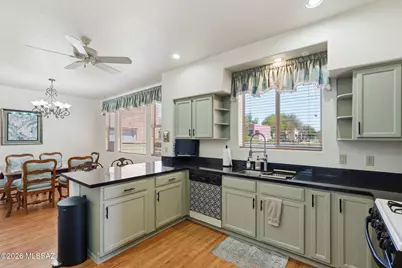 5152 E Calle Vista De Colores, Tucson, AZ 85711 - Photo 9