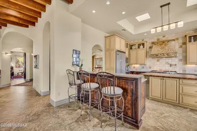 12797 N Sorrel Stallion Place, Marana, AZ 85658 - Photo 11