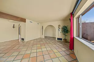 8802 E Buckboard Rd, Tucson, AZ 85749 - Photo 11