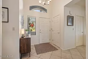 10056 E Domenic Ln, Tucson, AZ 85730 - Photo 9