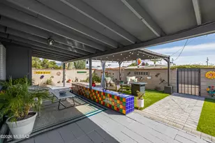 8712 E Shiloh Pl, Tucson, AZ 85710 - Photo 17