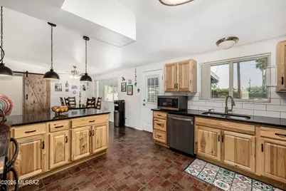 8712 E Shiloh Place, Tucson, AZ 85710 - Photo 13