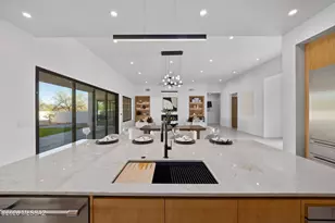 7124 N Chimney Rock Pl, Tucson, AZ 85718 - Photo 13