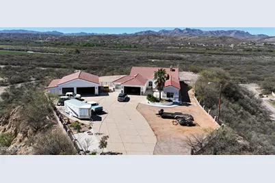 235 Circulo Cerro, Rio Rico, AZ 85648 - Photo 37