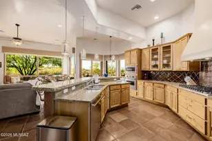 806 W Placita Quieta, Green Valley, AZ 85622 - Photo 19