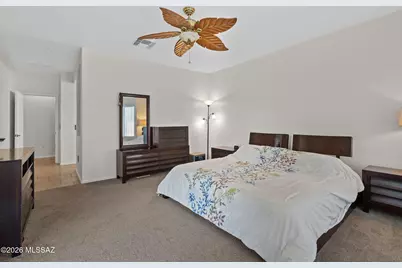 8120 N Wayward Star Drive, Tucson, AZ 85743 - Photo 11