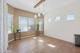 8120 N Wayward Star Dr, Tucson, AZ 85743 - Photo 9