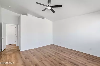 2626 W Desert Bluffs Court, Tucson, AZ 85742 - Photo 31