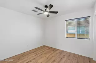 2626 W Desert Bluffs Ct, Tucson, AZ 85742 - Photo 35