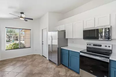 2626 W Desert Bluffs Court, Tucson, AZ 85742 - Photo 15