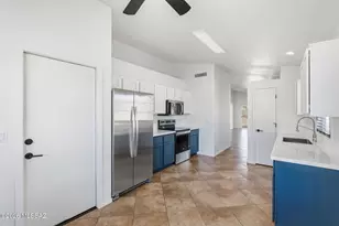 2626 W Desert Bluffs Ct, Tucson, AZ 85742 - Photo 25