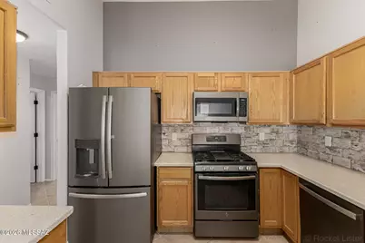 10206 E Desert Crossings Way, Tucson, AZ 85747 - Photo 13