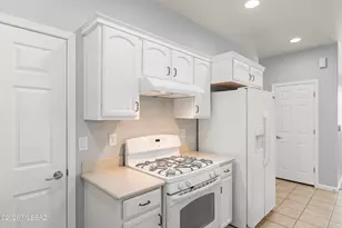 10134 S Azure Surrey Dr, Vail, AZ 85641 - Photo 19