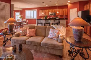 2212 E Bluejay Bluff Ln, Green Valley, AZ 85614 - Photo 11