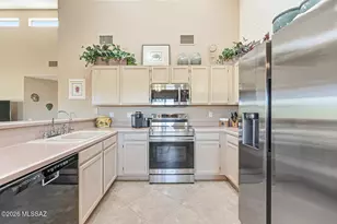 164 N Cobalt Dr, Green Valley, AZ 85614 - Photo 15