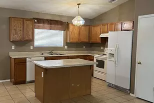 8855 N Moonfire Dr, Tucson, AZ 85743 - Photo 5