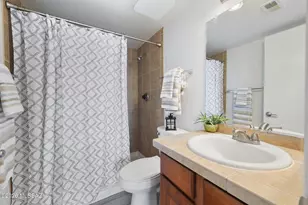 1810 E Blacklidge Dr, Tucson, AZ 85719 - Photo 23