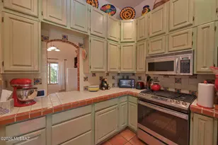 8790 N Shadow Mountain Dr, Tucson, AZ 85704 - Photo 21