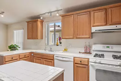 1961 S Tilting T Place, Tucson, AZ 85713 - Photo 11