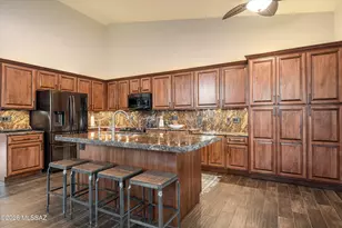 1556 W Periwinkle Pl, Tucson, AZ 85737 - Photo 9