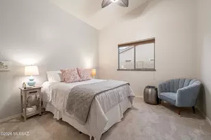 1556 W Periwinkle Pl, Tucson, AZ 85737 - Photo 33