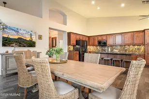 1556 W Periwinkle Pl, Tucson, AZ 85737 - Photo 15