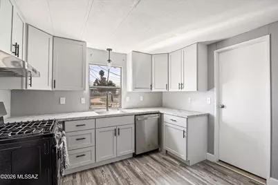 917 W Siglo Place, Tucson, AZ 85705 - Photo 11