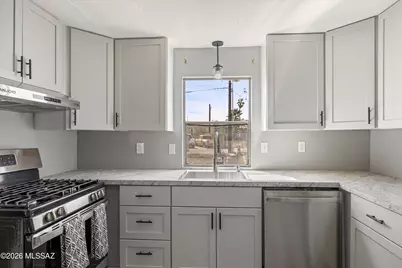 917 W Siglo Place, Tucson, AZ 85705 - Photo 13