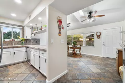 8846 N Willeta Drive, Tucson, AZ 85743 - Photo 7