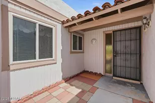 26 W Calle Del Chancero, Green Valley, AZ 85614 - Photo 5