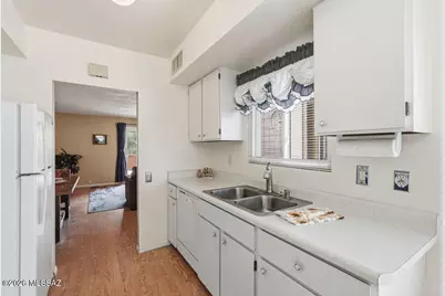 26 W Calle Del Chancero, Green Valley, AZ 85614 - Photo 17