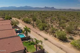 12461 N Crimson Vista Dr, Marana, AZ 85658 - Photo 3