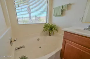 12461 N Crimson Vista Dr, Marana, AZ 85658 - Photo 19