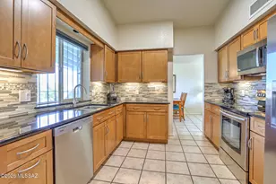 2202 S Cathy Ave, Tucson, AZ 85710 - Photo 13