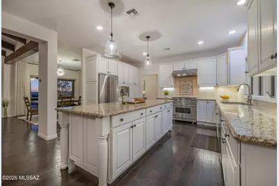 7377 N McManus Trail, Tucson, AZ 85718 - Photo 11