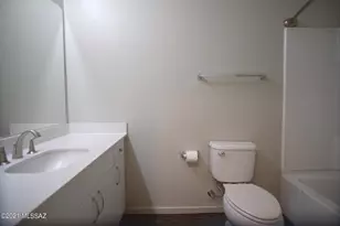 932 E Lustrum Ln, Tucson, AZ 85719 - Photo 17