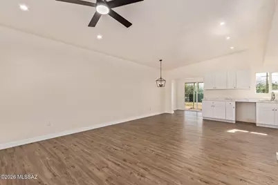 5547 S Meadowlark Avenue, Tucson, AZ 85746 - Photo 7