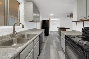 7241 E Pomegranate St, Tucson, AZ 85730 - Photo 11