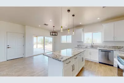 8050 N Shadows Desert Lane, Marana, AZ 85653 - Photo 13