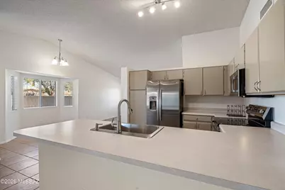 9845 E Banbridge Street, Tucson, AZ 85747 - Photo 19