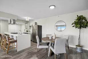 425 W Paseo Redondo Dr, Tucson, AZ 85701 - Photo 1