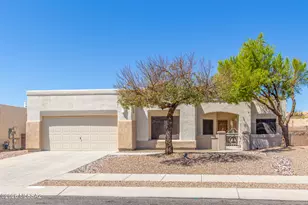 11701 N Pyramid Point Dr, Oro Valley, AZ 85737 - Photo 1