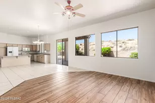 11701 N Pyramid Point Dr, Oro Valley, AZ 85737 - Photo 13