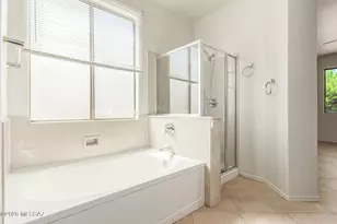 11701 N Pyramid Point Dr, Oro Valley, AZ 85737 - Photo 25