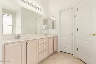 11701 N Pyramid Point Dr, Oro Valley, AZ 85737 - Photo 23