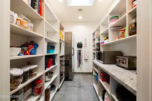 2261 E Mabel St, Tucson, AZ 85719 - Photo 19